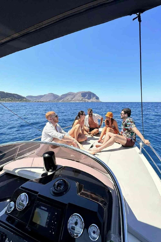 Palermo : Tour condiviso in barca con Aperitivo e Snorkeling - Is $113.24 good value for this Palermo boat trip?