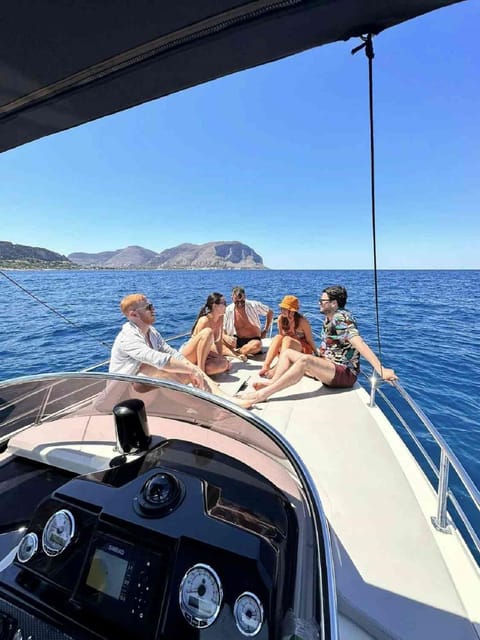 Palermo : Tour condiviso in barca con Aperitivo e Snorkeling - Vergine Maria and Addaura, beaches and changing coastal views