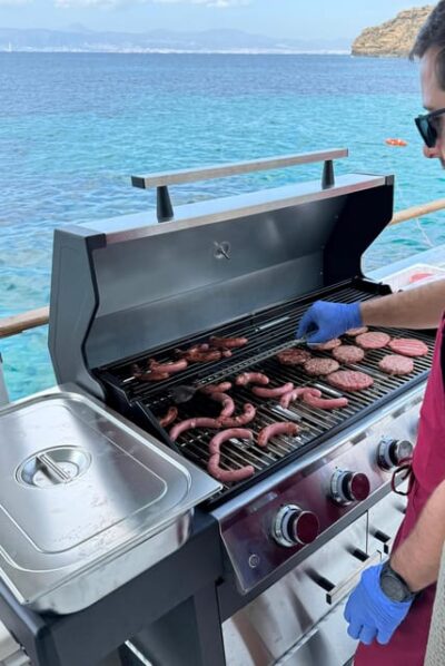 Palma Bay: Boat Tour with BBQ, Snorkelling, & Sunset Option