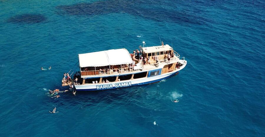 Palma de Mallorca: Palma Bay Boat Tour with Snorkeling - The Barca Samba setting and seating choices