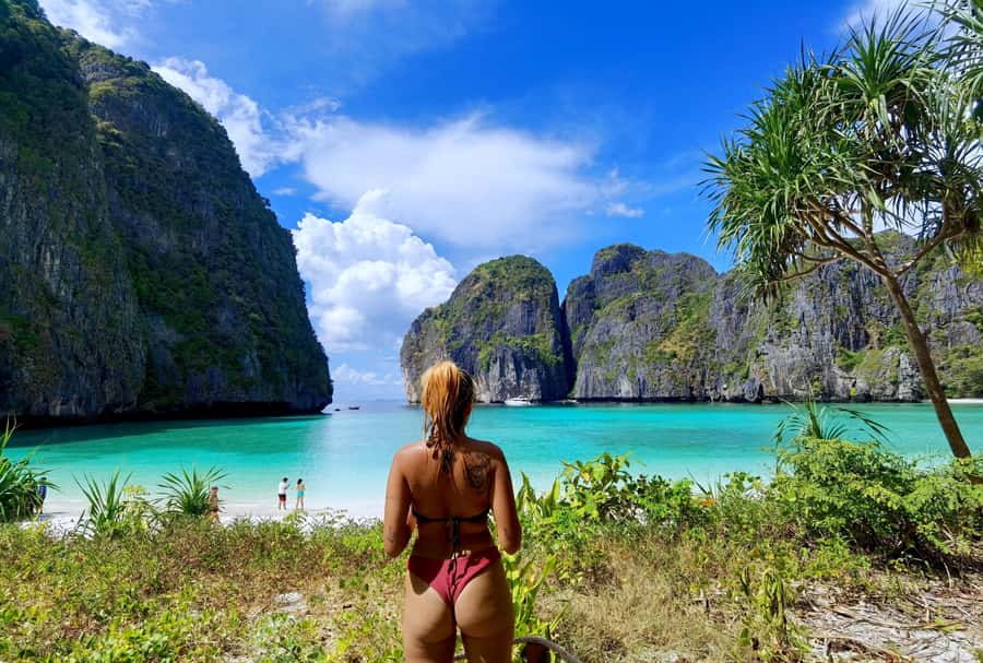 Phi Phi: Private Longtail Boat to Maya Bay with Snorkeling - Pileh Lagoon and the limestone cliffs