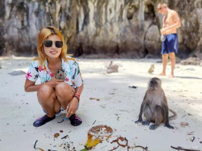 Private Longtail Boat to Maya Bay with Snorkeling