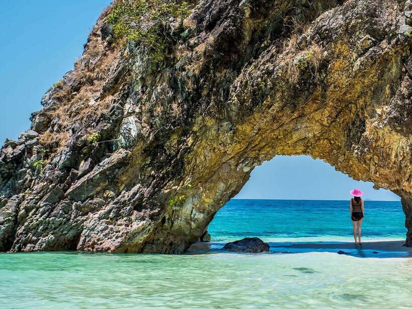 Phuket: 3 Khai Islands Snorkeling Tour - Three small islands, three different moods