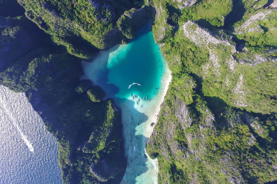 Phuket/Khao Lak: Snorkeling Trip to Phi Phi & Bamboo Islands - Pileh Lagoon and Viking Cave