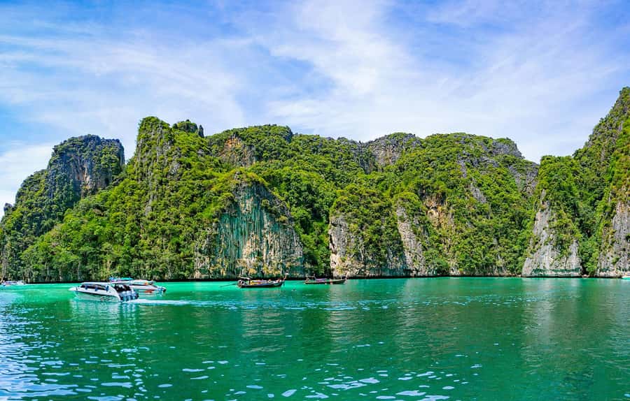 Phuket: Relaxed Phi Phi & Khai Islands Beach Snorkeling Tour - Loh Samah Bay and the approach to Maya Bay