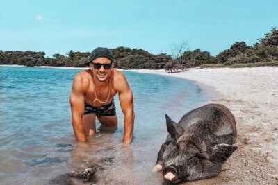 Pig Island Experience By Speed Boat, Snorkeling, Kayaking Relaxing on the Beach
