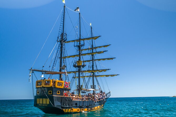 Pirate Ship Snorkel and Lunch Cruise in Los Cabos - The open bar and onboard games set the tone
