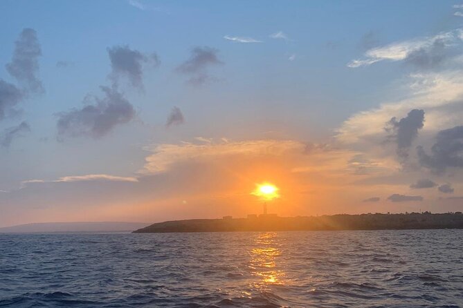 Plemmirio Sailing Tour from Ortigia with Snorkeling - The slow return under sail