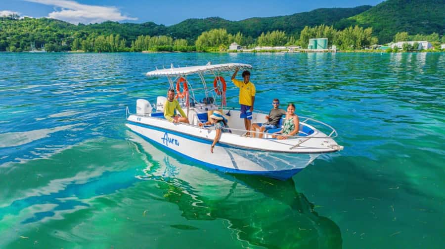 Praslin: Curieuse & St-Pierre Boat Adventure with Snorkeling - Key points to know before booking
