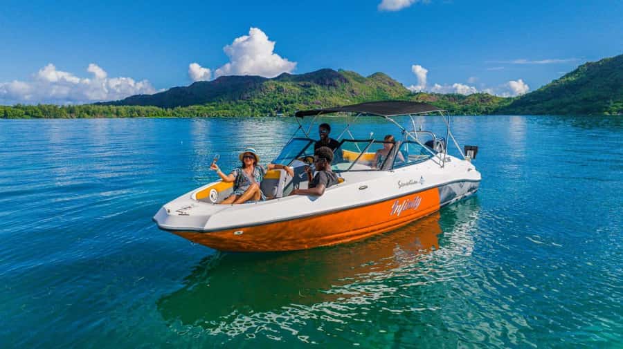 Praslin: Curieuse & St-Pierre Boat Adventure with Snorkeling - Why Curieuse makes this more than a beach trip