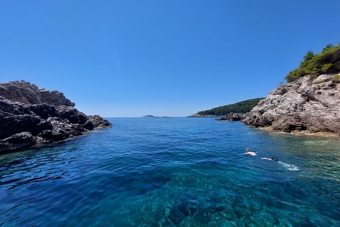 Private boat tour- explore the islands, find hidden caves and try snorkelling - Šunj Beach is an easygoing final stop