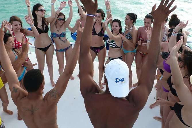 Private Catamaran Snorkeling Family Adventure - Photography: useful memories, unclear pricing