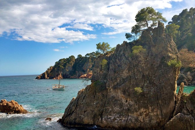 Private Costa Brava Kayak Experience with Snorkel from Barcelona - Getting ready at the Costa Brava launch point