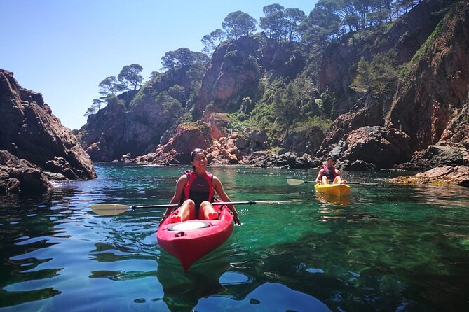 Private Costa Brava Kayak Experience with Snorkel from Barcelona - The cove stop: lunch, swimming, and snorkeling