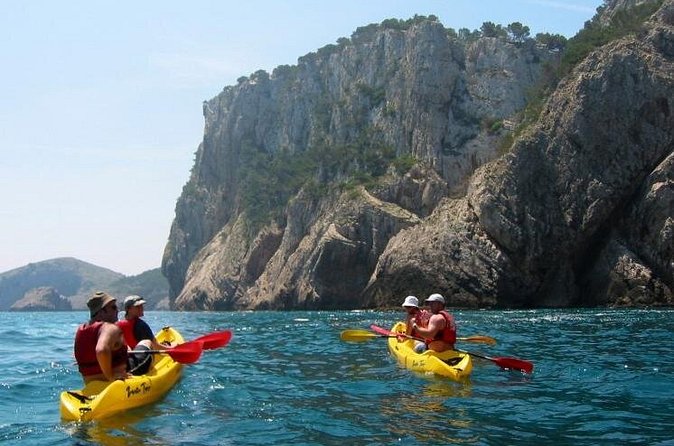 Private Costa Brava Kayak Experience with Snorkel from Barcelona - Who will enjoy this Costa Brava outing