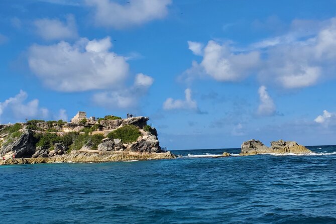 Private MUSA Snorkeling Experience at Isla Mujeres and Cancun - The swimming stop and time to relax
