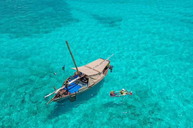 Private/Sharing: Snorkeling with Dolphins Sandbank in Mnemba - What the $120 price includes