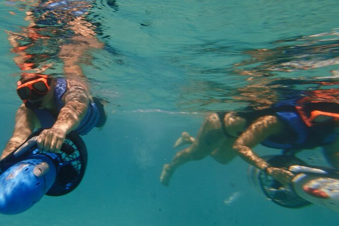 Private Snorkeling and Boat Riding Experience in Aruba - A private boat ride along Aruba’s northwest coast
