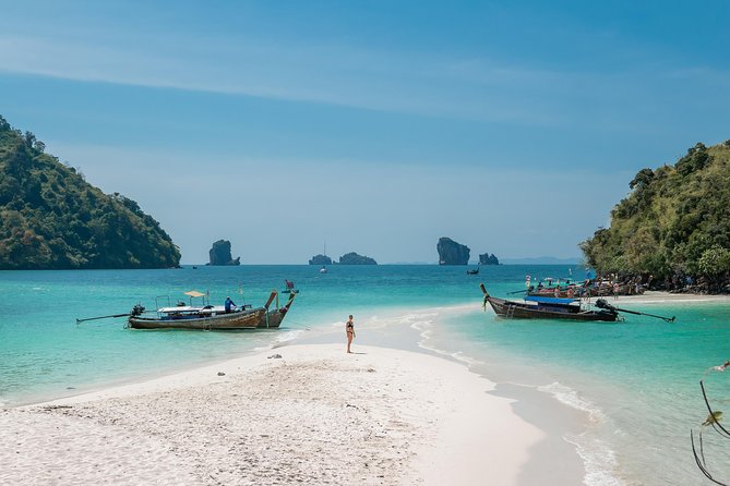 Private Tour to Hong Islands & 4 Islands with Sunset & Night Snorkel - Tup, Poda, and Chicken Island add the classic Krabi views
