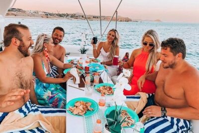 Private Yacht Cruise 4 Hour- Snorkeling & Paddle Boarding