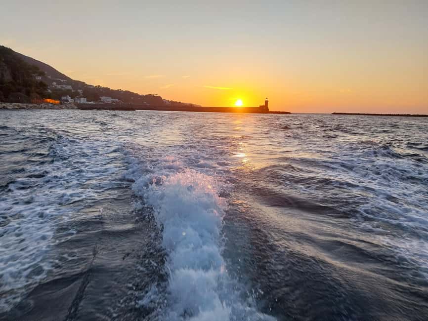 Procida: Sea View Boat Tour with Snorkeling - What the two-hour route really gives you