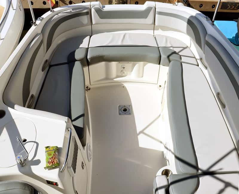 Puerto Banús: Floky Boat Cruise with Snorkeling & Paddle SUP - Paddleboarding and swimming from the aft platform