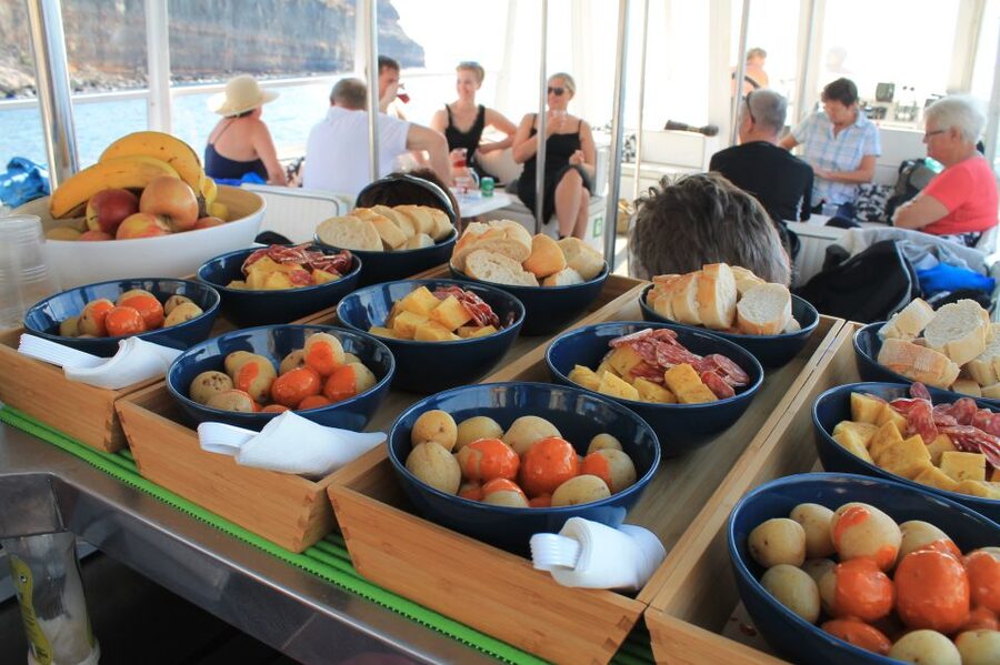 Puerto de Mogan: Boat and Snorkeling Trip - Who should book this boat trip?