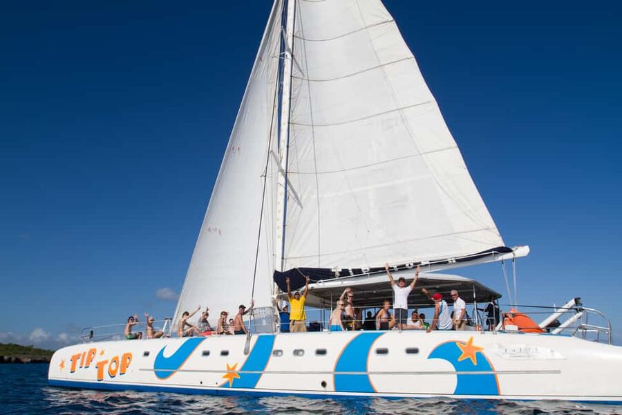 Puerto Plata: Catamaran Snorkeling Trip w/ Buffet & Open Bar - Starting with pickup near Puerto Plata