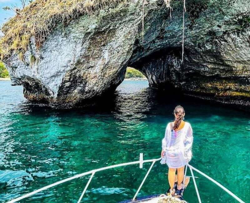 Puerto Vallarta: Los Arcos Islands Boat Tour and Snorkeling - Key points at a glance