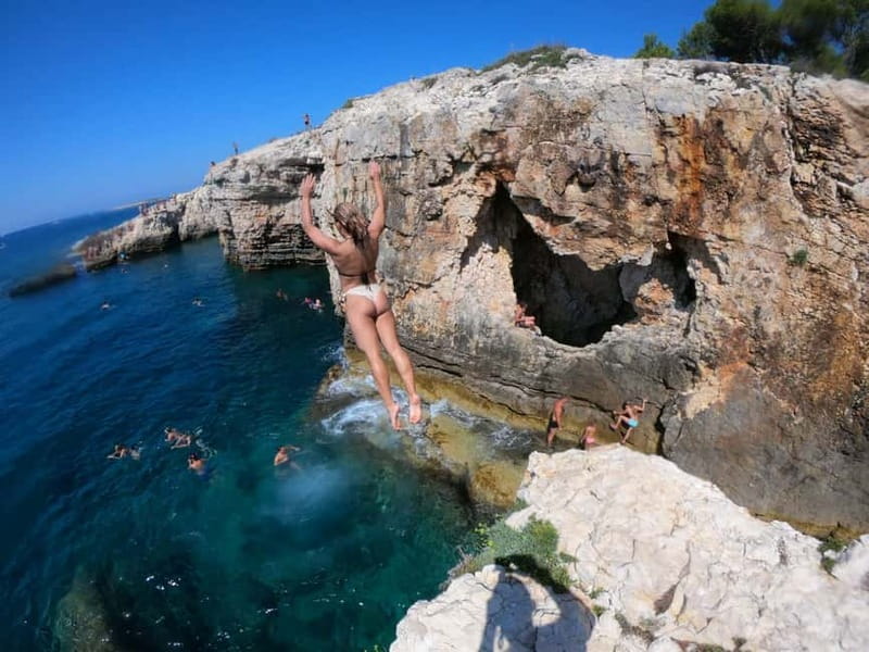 Pula: Cave Kayak, Snorkeling, Cliff Jumping All-in-one Tour - The return paddle and local stories