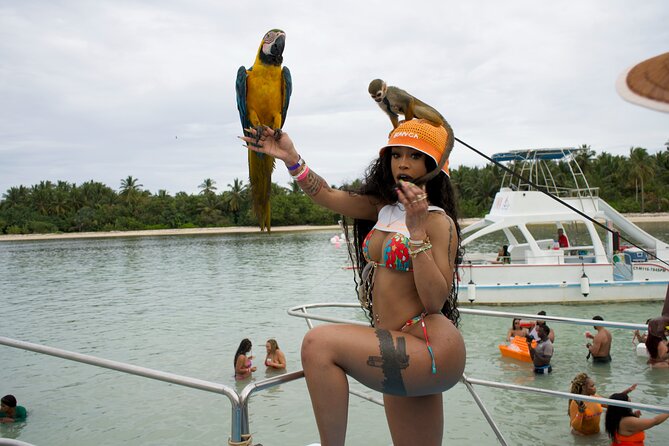 Punta Cana Booze Cruise, Snorkeling, Sand-Bar with Entertainment - From hotel pickup to Playa Bávaro