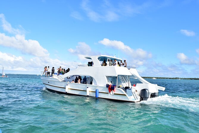 Punta Cana Booze Cruise, Snorkeling, Sand-Bar with Entertainment - Snorkeling before the bar opens
