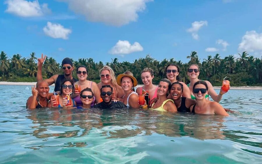 Punta Cana: Booze Cruise with Snorkel and Natural Pool Stop - The natural pool and floating bar