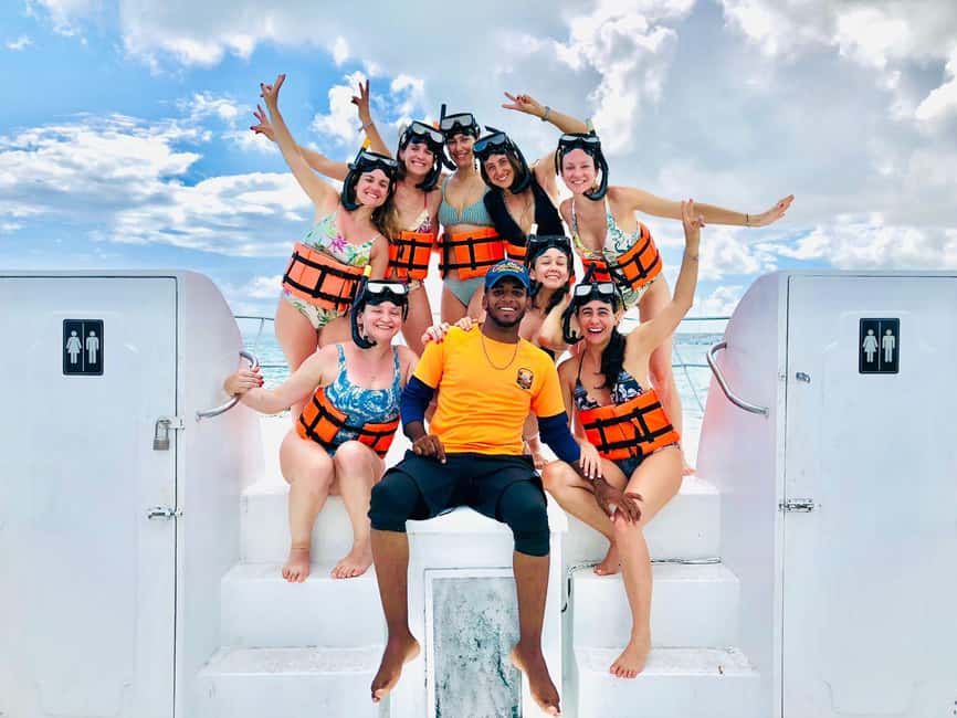 Punta Cana: Booze Cruise with Snorkel and Natural Pool Stop - Pickup from Bávaro, Macao, or Uvero Alto