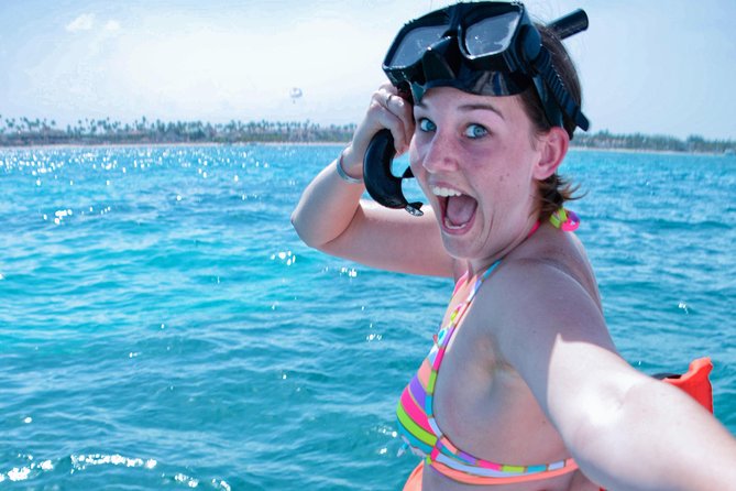 Punta Cana Combo Tour: Snorkeling, Catamaran Cruise & Parasailing - Hotel pickup and the first transfer