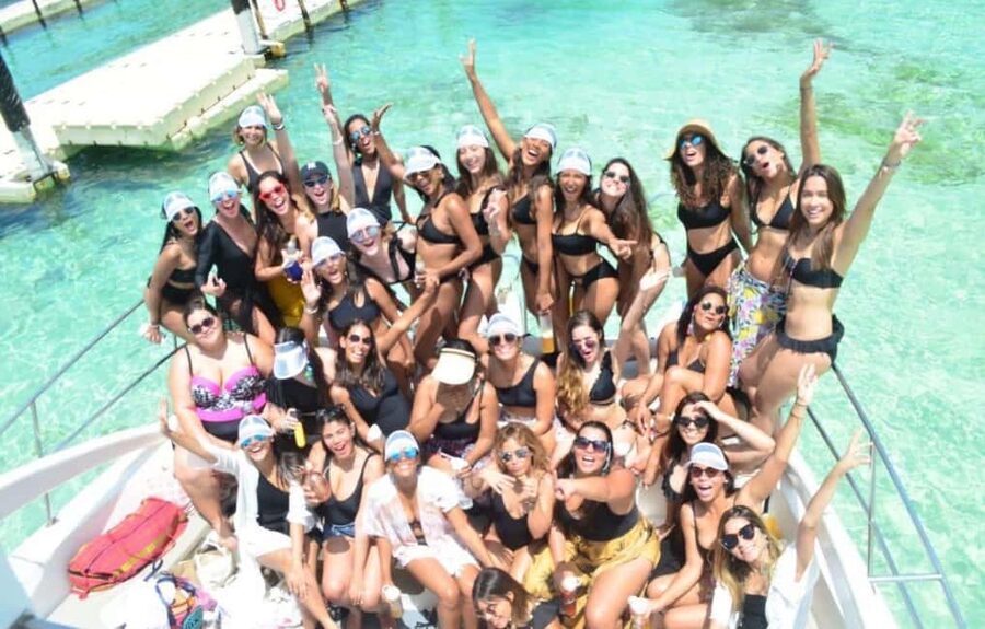 Punta Cana: Party Boat with Snorkeling, Open Bar And Hip Hop - Who will enjoy it most?