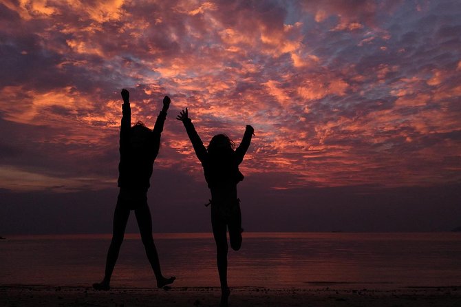 Railay and 4-Island Sunset Speedboat Cruise with Night Snorkel - Why the night swim makes this Krabi cruise different