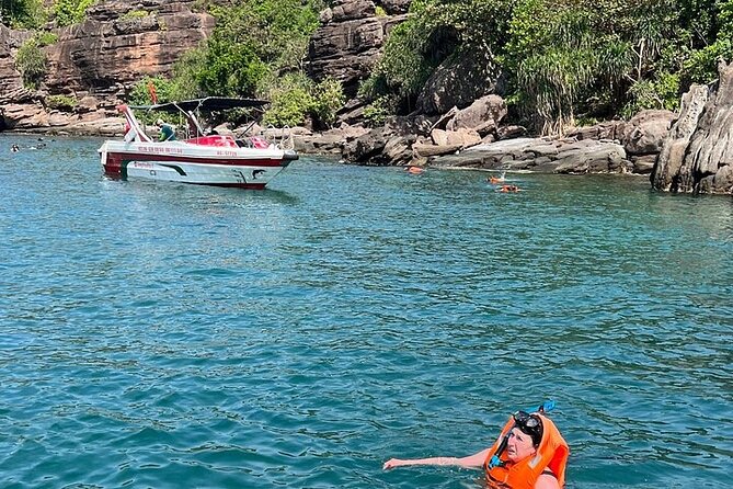 Real snorkel trip by speedboat with small group on Cham island - Beach lunch at Ong Beach or Chong Beach