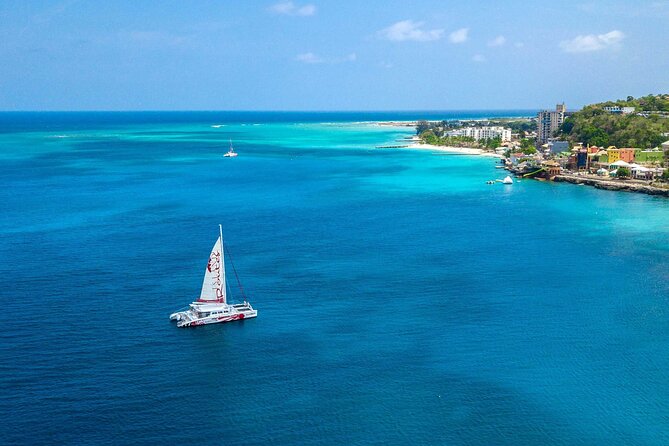 Reggae Catamaran and Snorkeling Open Bar Cruise Montego Bay - Who should book this cruise?