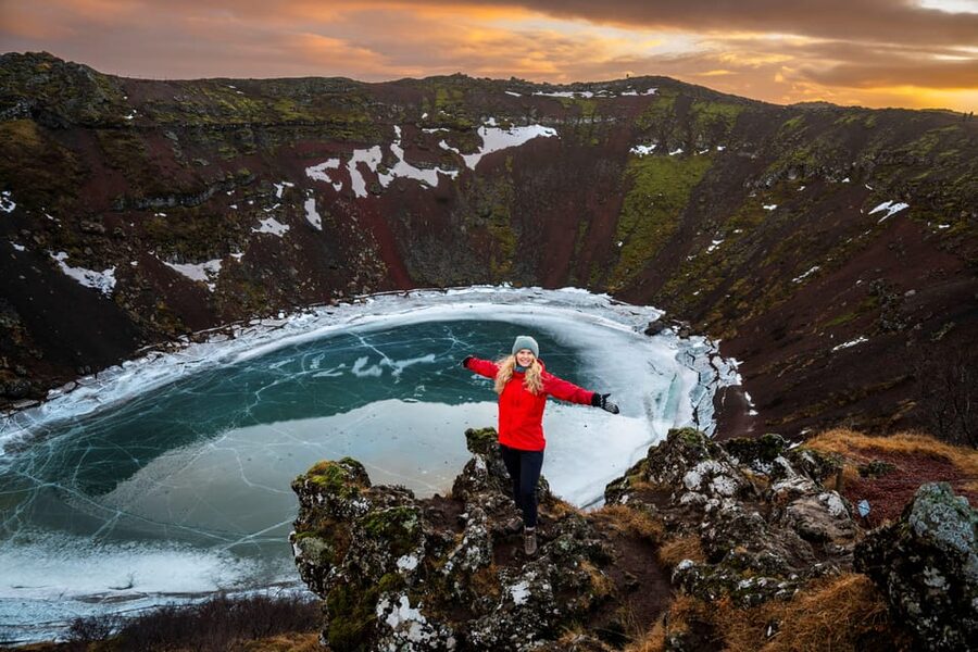 Reykjavík: Golden Circle and Silfra Snorkeling Combo Tour - Floating between the American and Eurasian plates