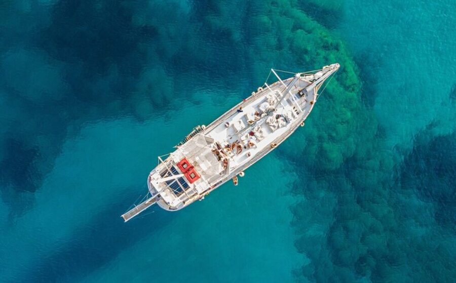 Rhodes: Boat Tour with Snorkeling, Gourmet Buffet & Open Bar - The first 45 minutes: Rhodes from the water