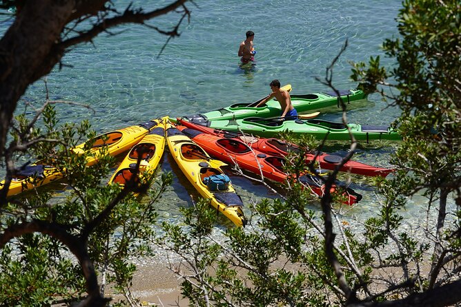 Rina Cave Sea Kayak Tour with Snorkeling and Picnic - What the guides add to the day