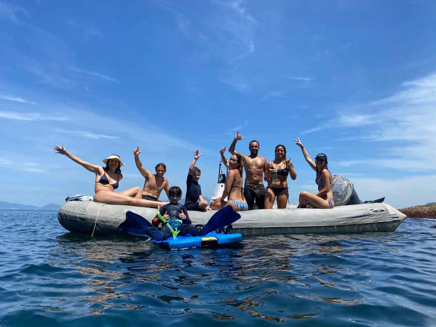 Rio: Snorkel & Swim with Turtles Tour at Tijuca Islands - The first 20 minutes on the speedboat