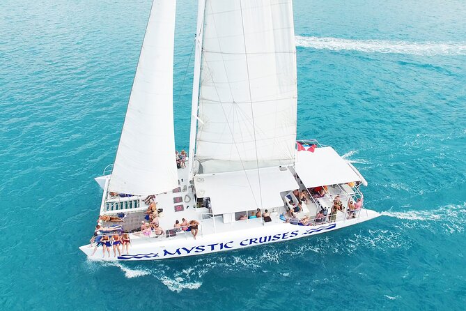 Sail and Snorkel at Cades Reef - Cades Reef and the Snorkeling Stop