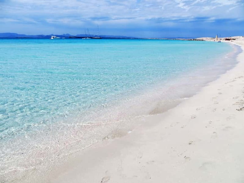 San Antonio: Es Vedrà & Formentera Boat Tour with Snorkeling - The pace, boat setup, and practical details