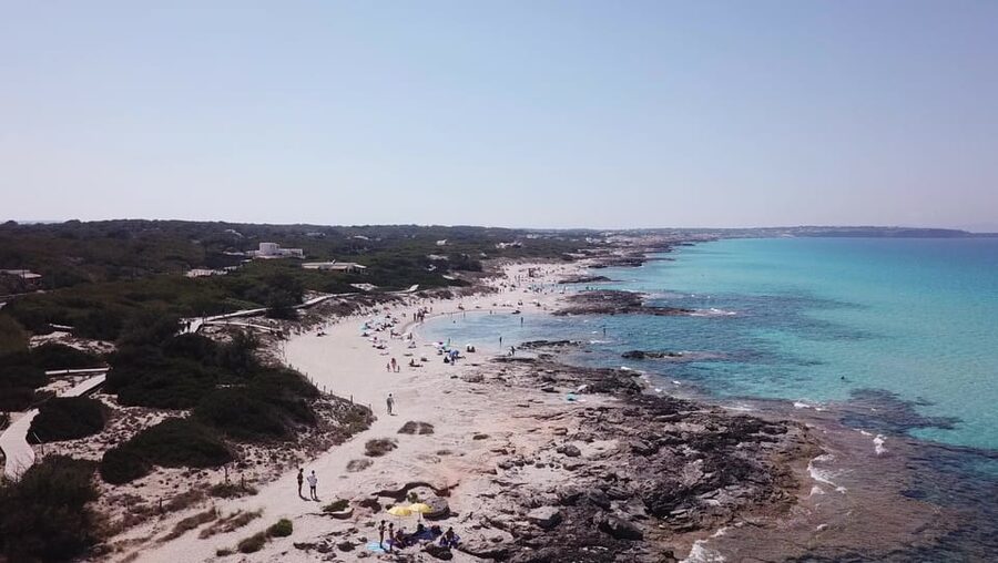 San Antonio: Es Vedrà & Formentera Boat Tour with Snorkeling - Should you book this boat tour?