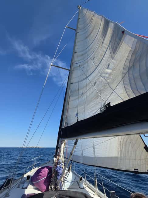 Santa Pola: Sail to Tabarca, snorkel, and enjoy sunset with a tasting - What the $88 price really covers