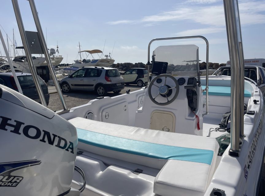 Santorini: License-Free Boat Rental with Snorkeling Gear - What five hours really gives you