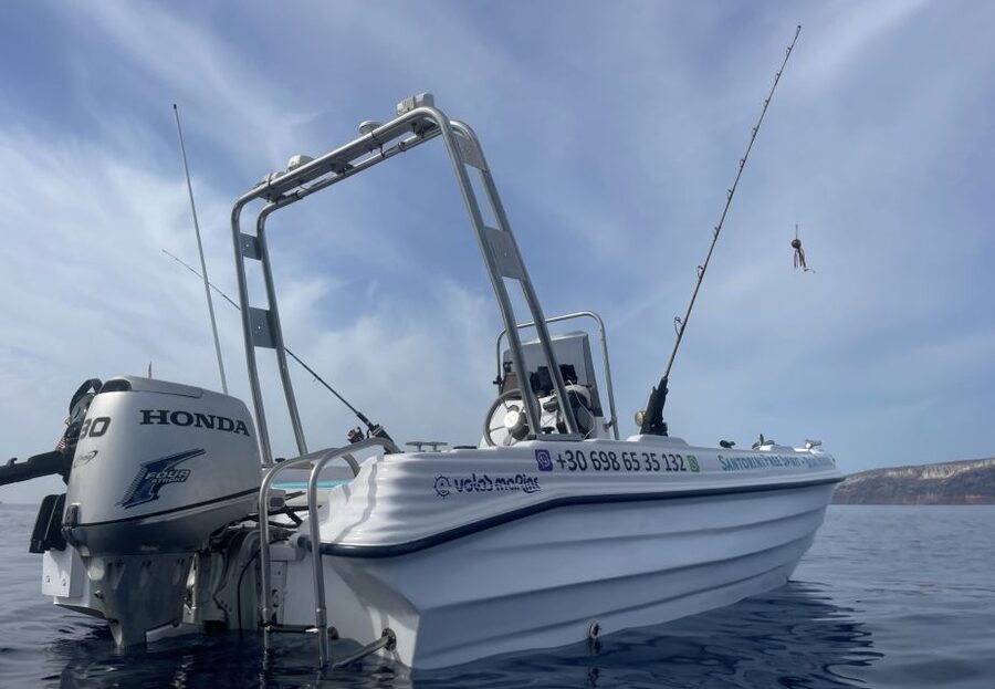 Santorini: License-Free Boat Rental with Snorkeling Gear - The views that make the rental worthwhile