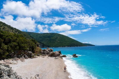Saranda:Boat Tour to Kroreza with snorkelling,&umbrellas